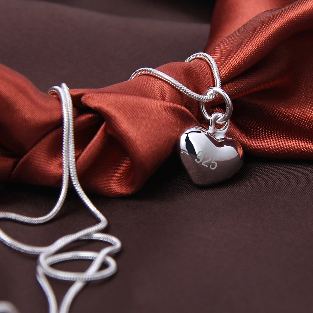 Elizabeth Necklace: A Delicate Heart in Sterling Silver